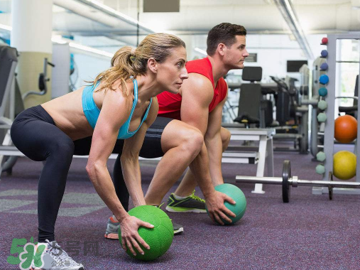 藥球重量怎么選擇？藥球用多重的合適？