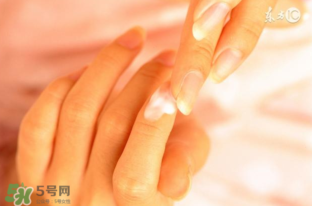 指甲上沒有月牙是缺什么？指甲上沒有月牙怎么補(bǔ)？