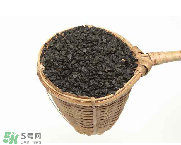 韭菜籽可以泡酒嗎？韭菜籽可以腌著吃嗎？