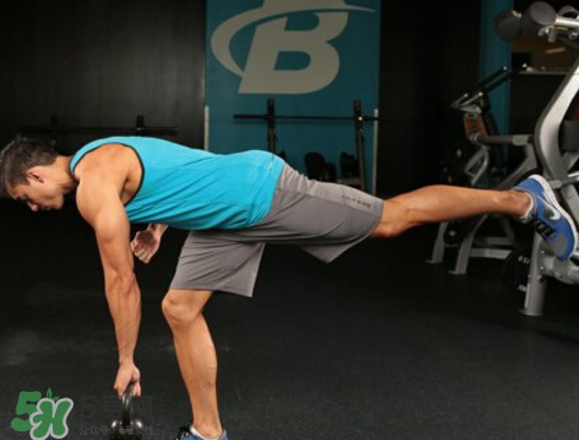 單腳硬拉怎么練？5招教你學會單腳硬拉