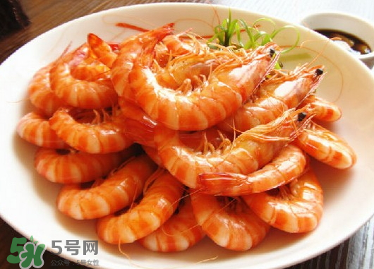 海蝦怎么做簡(jiǎn)單又好吃？海蝦怎么去掉蝦線？