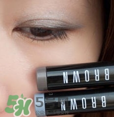 芭比波朗流云眼影筆使用方法 怎么畫眼影 芭比波朗流云眼影筆使用方法 怎么畫眼影