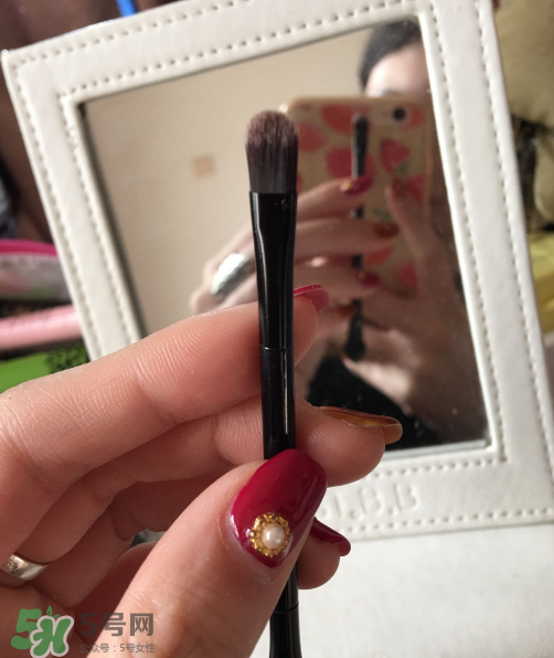 美寶蓮眼影盤好用嗎？美寶蓮眼影盤怎么樣？