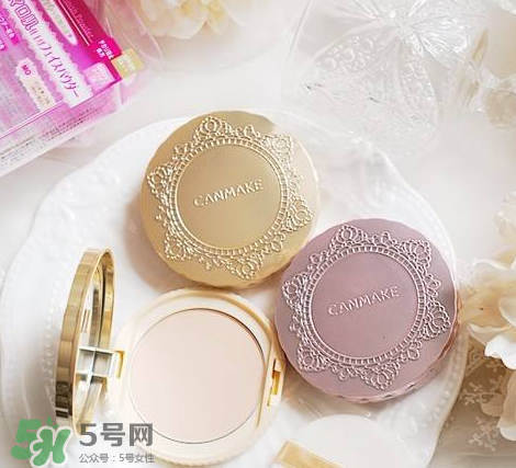 散粉粉餅定妝噴霧有什么區(qū)別？定妝產(chǎn)品推薦