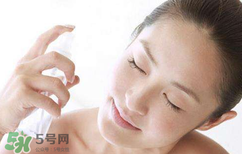 補(bǔ)水噴霧有用嗎？補(bǔ)水噴霧怎么用?