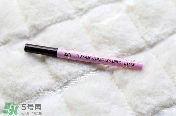 眼線老是暈妝怎么辦？防水眼線大合集