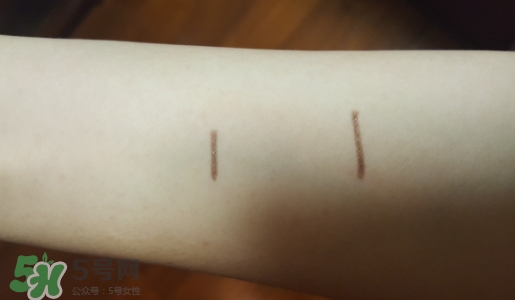 雅詩蘭黛水粉底和ysl圣羅蘭粉底液哪個(gè)好 雅詩蘭黛水粉底和ysl圣羅蘭粉底液哪個(gè)好