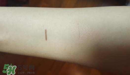 雅詩蘭黛水粉底和ysl圣羅蘭粉底液哪個(gè)好 雅詩蘭黛水粉底和ysl圣羅蘭粉底液哪個(gè)好