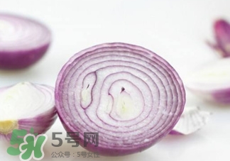 洋蔥榨汁能每天喝嗎？洋蔥汁能治什么??？