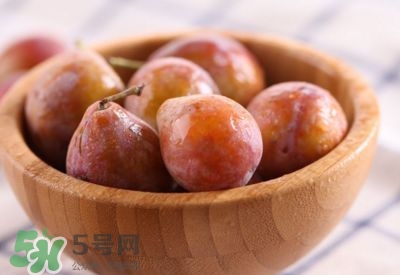 西梅寶寶能吃嗎？西梅寶寶多大可以吃？