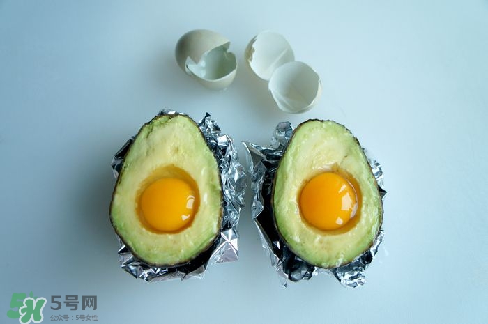 牛油果生的能吃嗎？牛油果怎么催熟快？