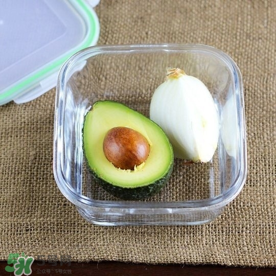 牛油果隔夜了還能吃嗎？牛油果可以冷凍保存嗎？