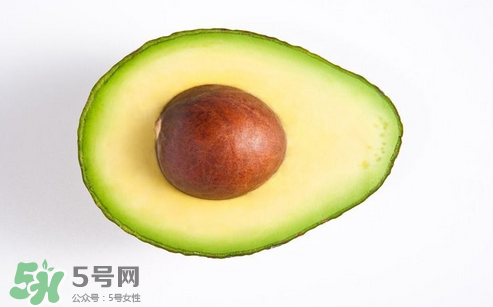 寶寶多大可以吃牛油果？寶寶吃牛油果的好處