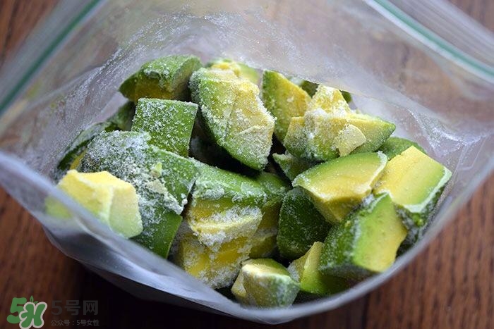 牛油果隔夜了還能吃嗎？牛油果可以冷凍保存嗎？