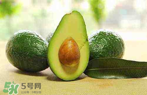 牛油果生的能吃嗎？牛油果怎么催熟快？