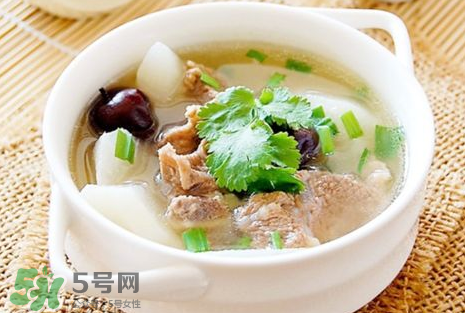 四種大補(bǔ)湯類做法 湯的做法竅門 四種大補(bǔ)湯類做法 湯的做法竅門