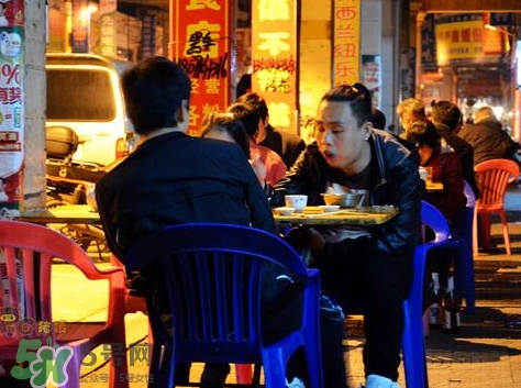 如何吃夜宵不會(huì)長(zhǎng)胖？晚上吃夜宵的危害