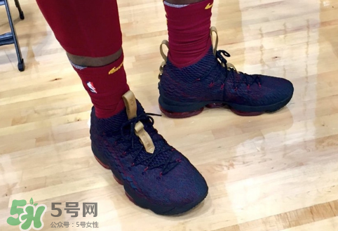 nike lebron 15 cavs實(shí)物什么樣？
