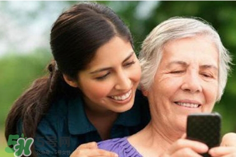 中秋節(jié)送什么禮給親戚？中秋節(jié)除了送月餅還能送什么？