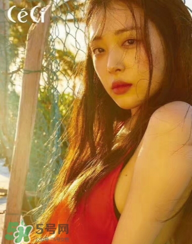 雅詩蘭黛戀愛唇膏300試色 雅詩蘭黛戀愛唇膏300多少錢？