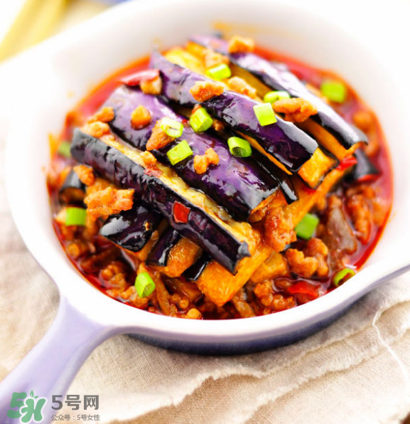 茄子把煮水能治咳嗽嗎？茄子怎么做好吃？