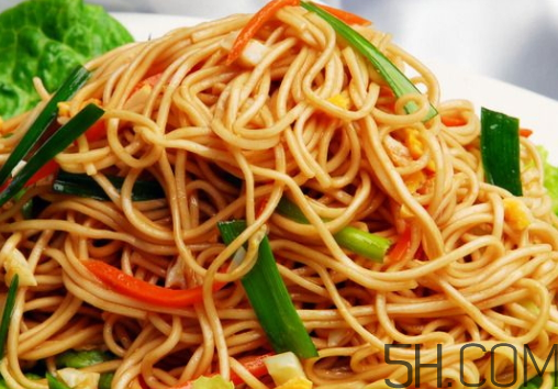 炒面用什么面條？炒面可以用掛面嗎？