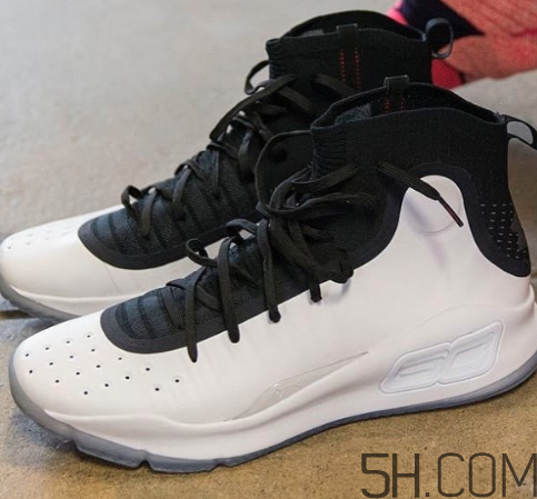 under armour curry 4白黑配色什么時(shí)候發(fā)售_多少錢？