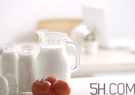 牛奶不適合什么人喝？牛奶多喝有副作用嗎？