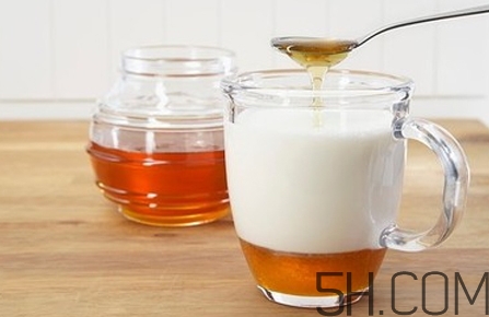 牛奶什么時候喝好？牛奶什么樣的好？