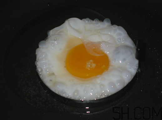 荷包蛋怎么煎不粘鍋？煎荷包蛋為什么粘鍋？