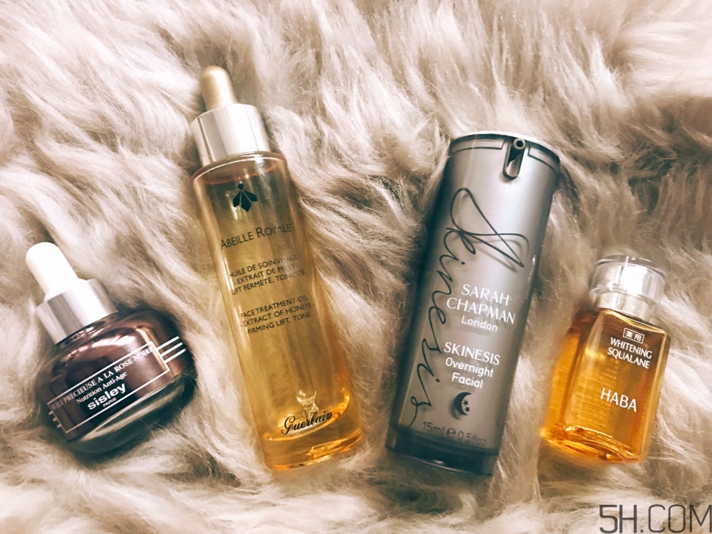 精華液和精華油的區(qū)別_精華液和精華油哪個好 精華液和精華油的區(qū)別_精華液和精華油哪個好