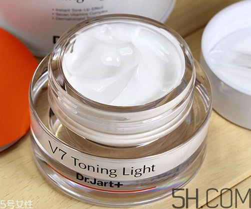 素顏霜可以直接涂嗎?素顏霜可以不卸妝嗎? 素顏霜可以直接涂嗎?素顏霜可以不卸妝嗎?