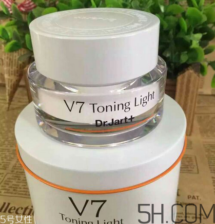 素顏霜可以直接涂嗎?素顏霜可以不卸妝嗎? 素顏霜可以直接涂嗎?素顏霜可以不卸妝嗎?