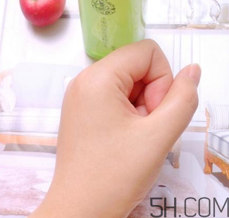 百雀羚水嫩倍現(xiàn)盈透精華水怎么樣?好用嗎? 百雀羚水嫩倍現(xiàn)盈透精華水怎么樣?好用嗎?