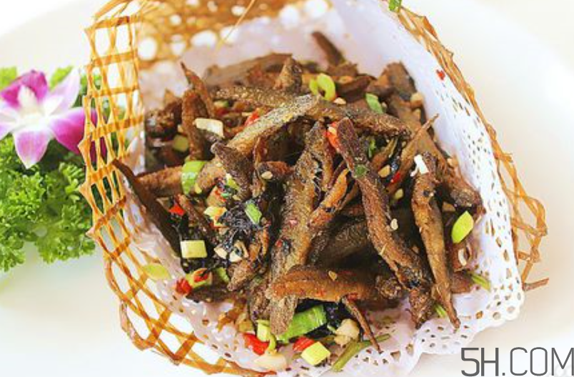 花甲吃多了會(huì)得結(jié)石嗎？吃花甲要注意什么？