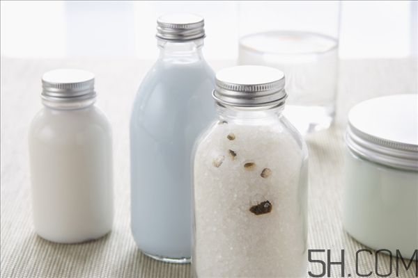 護(hù)膚品需要天天用嗎 護(hù)膚品每天都要用嗎 護(hù)膚品需要天天用嗎 護(hù)膚品每天都要用嗎