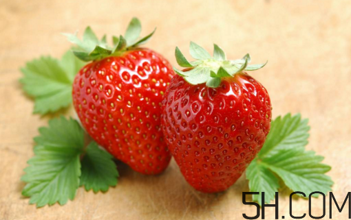 草莓發(fā)霉還能吃嗎？吃草莓的注意事項(xiàng)