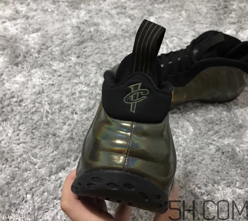 nike air foamposite one legion green全息噴什么時(shí)候發(fā)售？