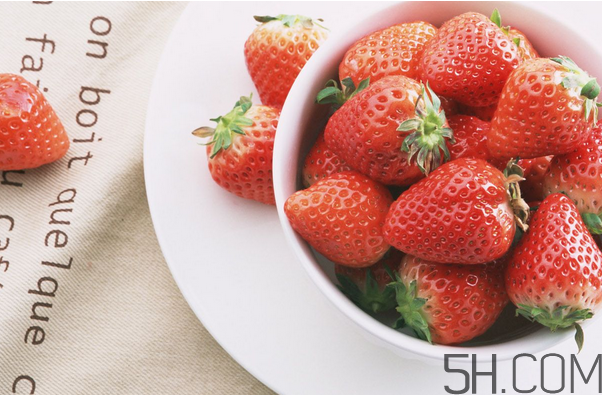 經(jīng)期吃草莓要注意什么？草莓可以放冰箱幾天？
