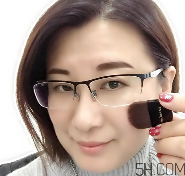 卡姿蘭花漾嫩色胭脂色號(hào)_試色 卡姿蘭花漾嫩色胭脂色號(hào)_試色