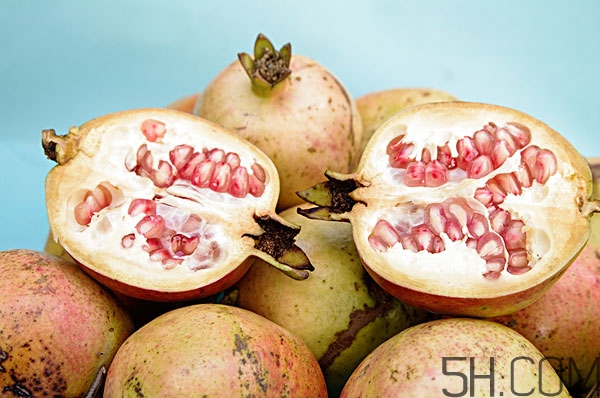 石榴煮水能治結(jié)石嗎 石榴煮水可以治結(jié)石嗎 石榴煮水能治結(jié)石嗎 石榴煮水可以治結(jié)石嗎