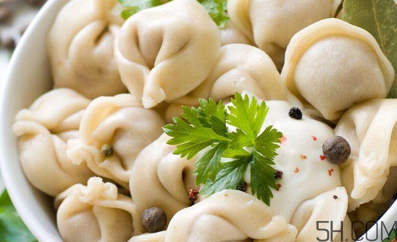 煮餃子開鍋煮皮還是餡？煮餃子蓋不蓋鍋蓋？