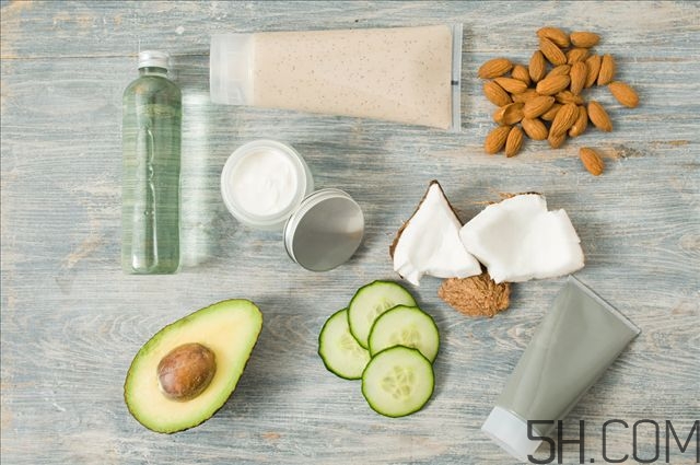 護(hù)膚品需要天天用嗎 護(hù)膚品每天都要用嗎 護(hù)膚品需要天天用嗎 護(hù)膚品每天都要用嗎