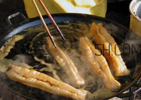 油條為什么不脆 油條不酥脆是什么原因 油條為什么不脆 油條不酥脆是什么原因