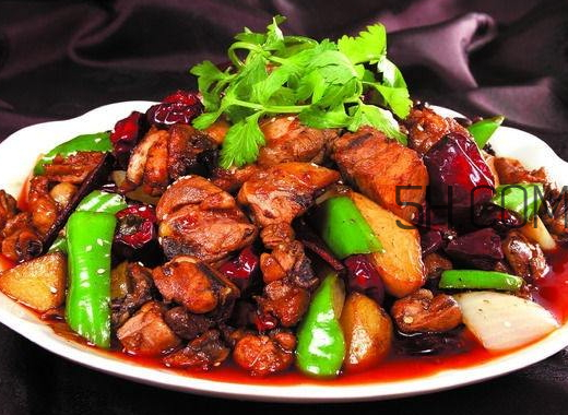 大盤雞放什么調(diào)料 ?大盤雞為什么放啤酒 大盤雞放什么調(diào)料 ?大盤雞為什么放啤酒