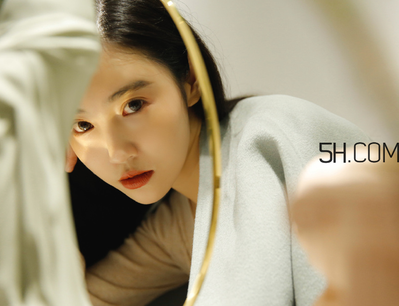 中耳炎能吃雞蛋嗎？中耳炎能吃螃蟹嗎？