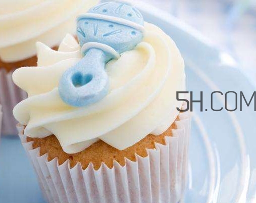 蛋清打發(fā)是奶油嗎？自制奶油可以直接吃嗎？