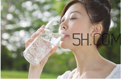 運動前吃什么好？跳繩減肥會瘦胸嗎？