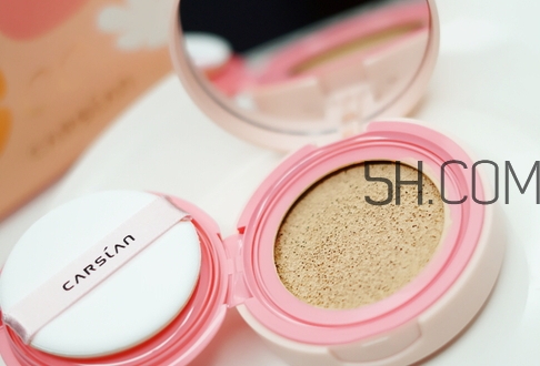 卡姿蘭輕甜水嫩鮮氣墊cc霜怎么用_使用方法 卡姿蘭輕甜水嫩鮮氣墊cc霜怎么用_使用方法