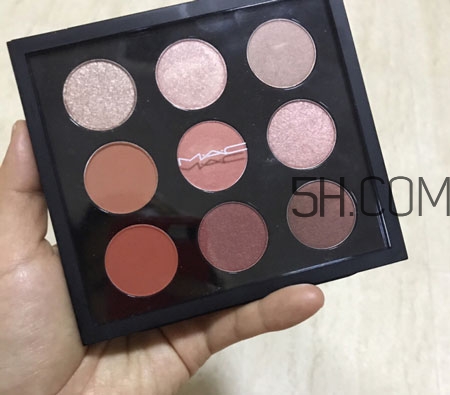 mac burgundy九色眼影盤眼妝畫法教程 mac burgundy九色眼影盤眼妝畫法教程